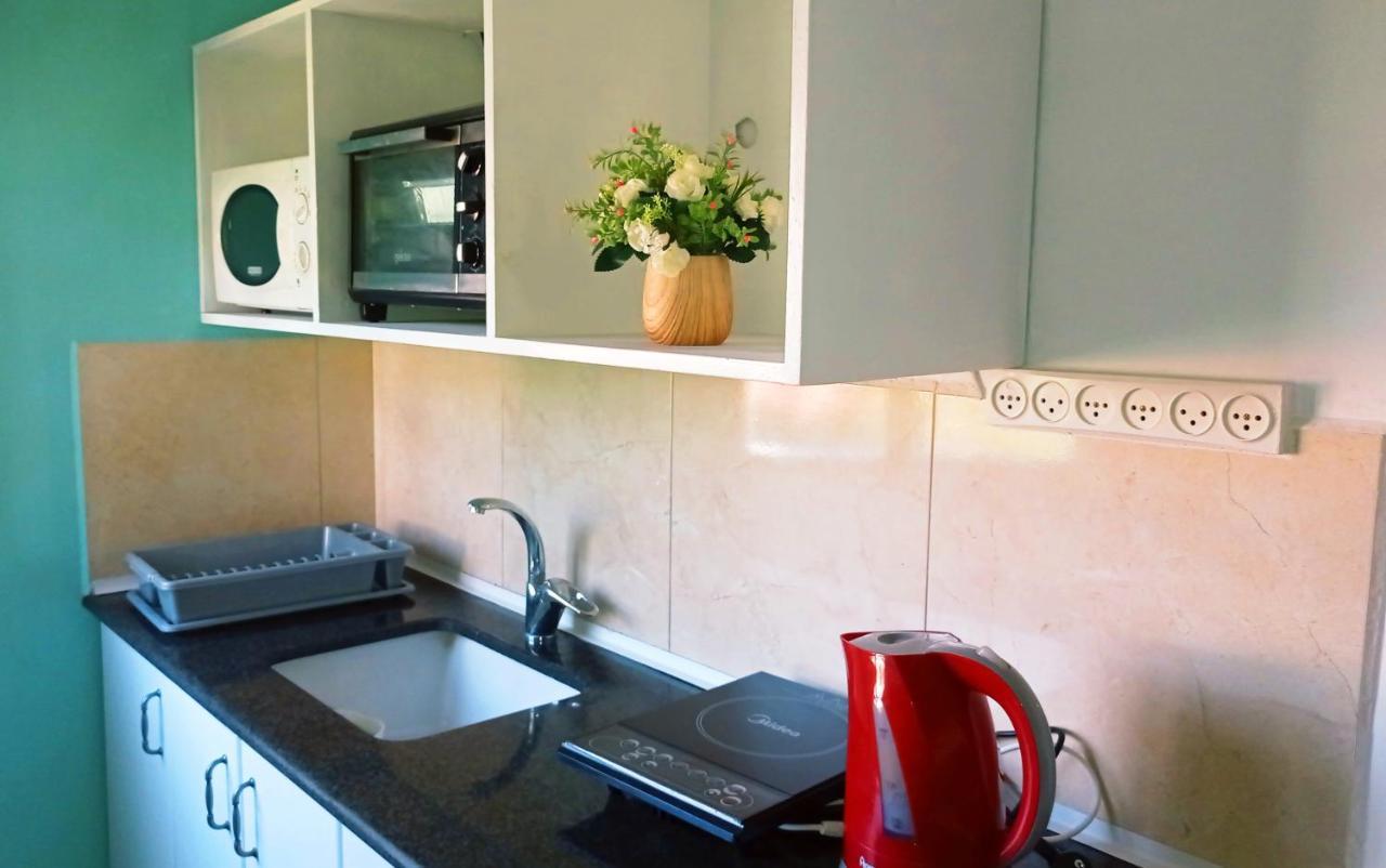 Jordan Valley One Room Apartment Menaẖemya Eksteriør bilde