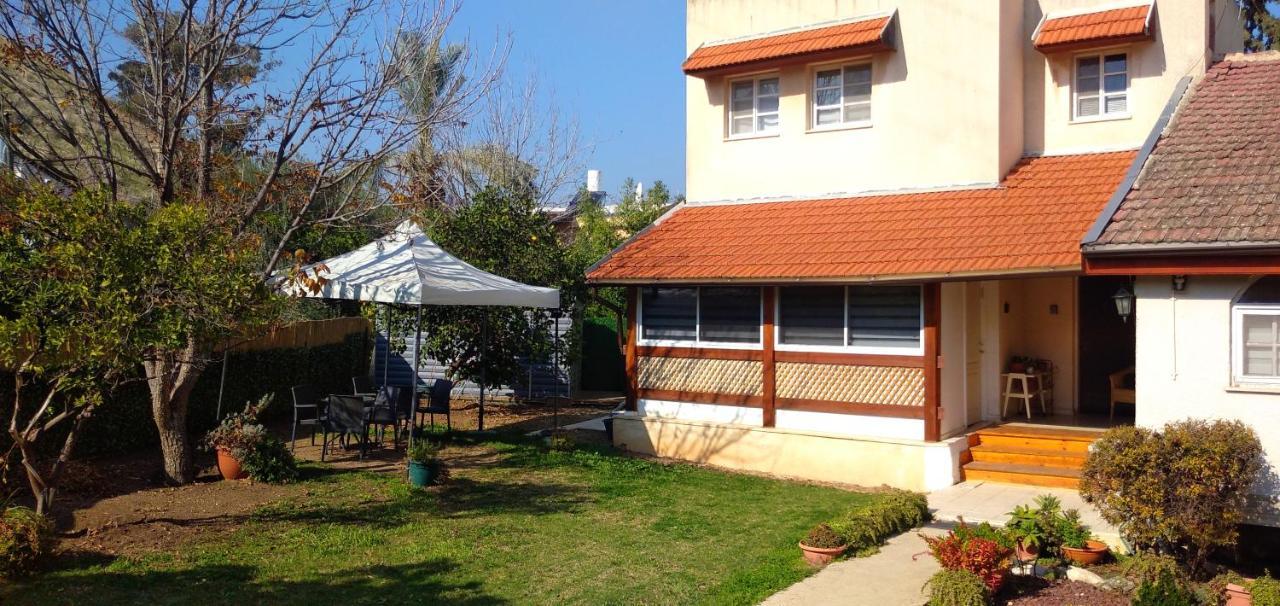 Jordan Valley One Room Apartment Menaẖemya Eksteriør bilde